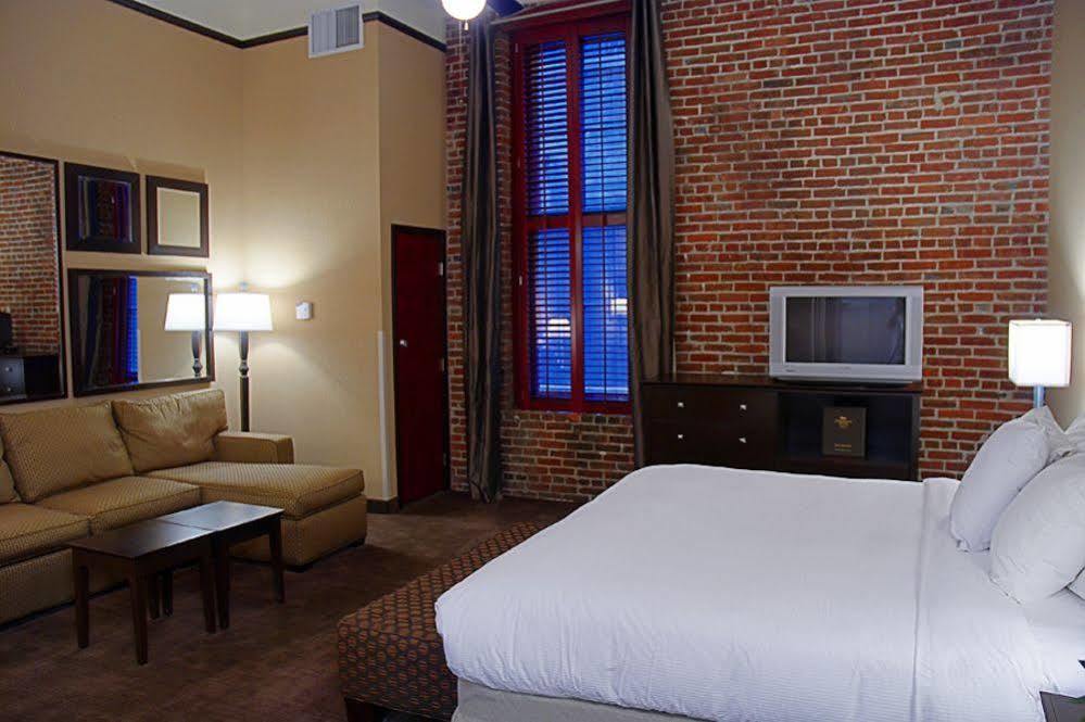 Homewood Suites By Hilton Indianapolis Downtown Exterior foto